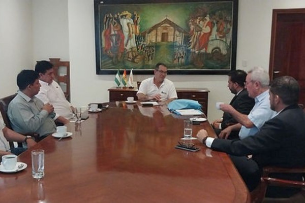 EN CASA DE GOBIERNO DE SANTA CRUZ, PROYECTAN EL ALCANCE DEL FORO METRÓPOLI SANTA CRUZ UNIVERSITARIA